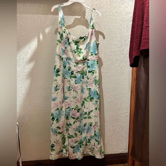 Floral Flowy Dress with Pockets - Picture 1 of 3